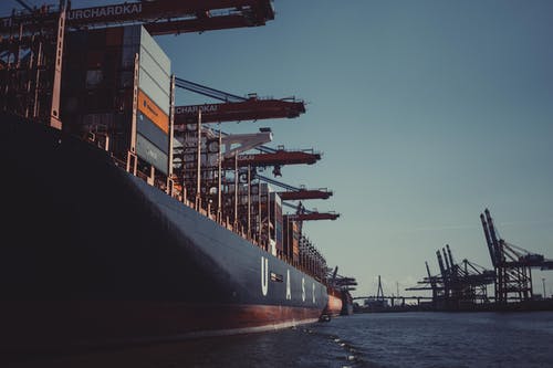 List of 5 Important Factors to Consider when Buying a Shipping Scale