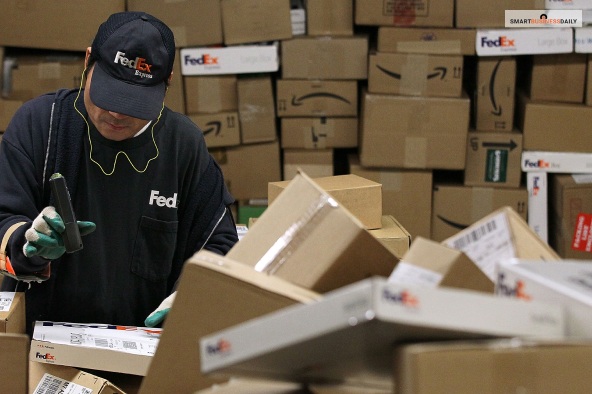 How To Track Your Courier With FedEx?
