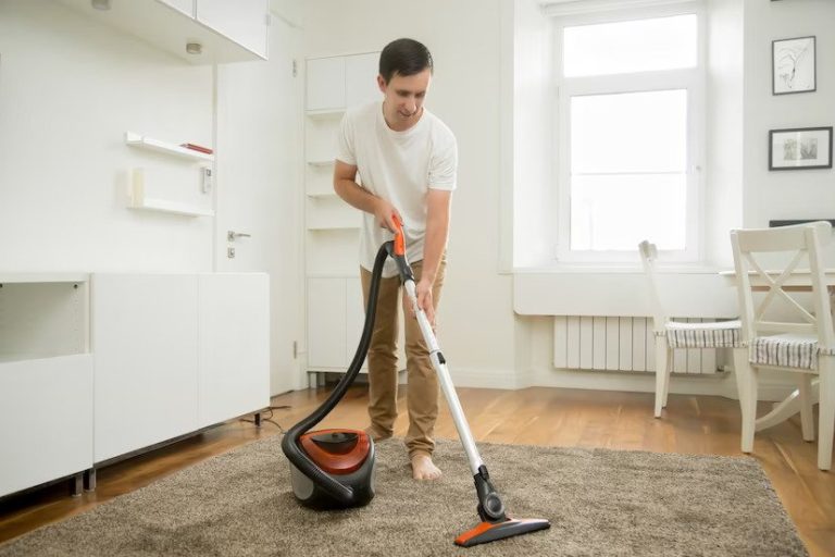 5 Amazing Reasons You Should Invest In A Small Carpet Cleaner