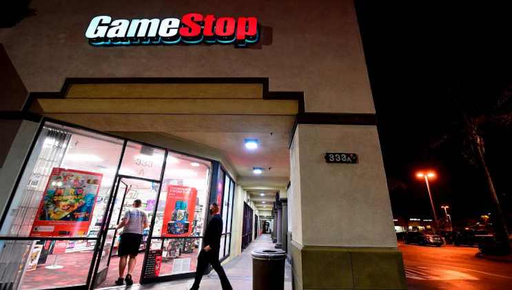 Holiday Hours At GameStop 