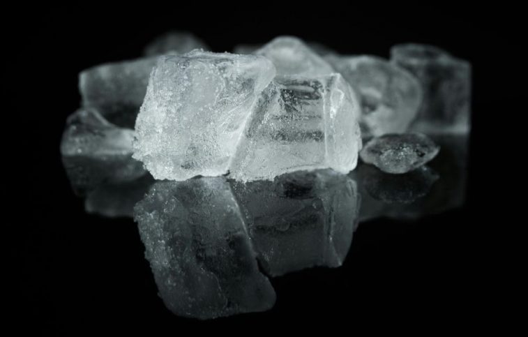 ice block maker