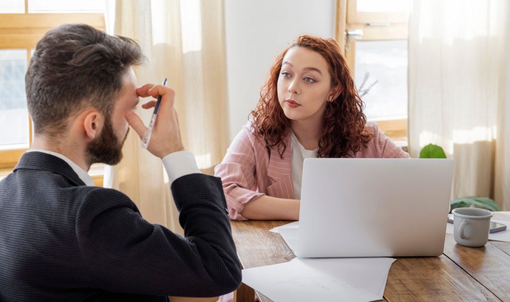 What Does a Divorce Lawyer Do