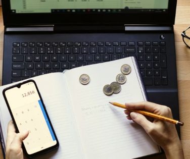 How To Track Business Expenses