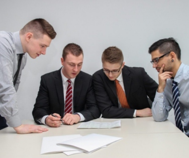 benefits of hiring a consultant