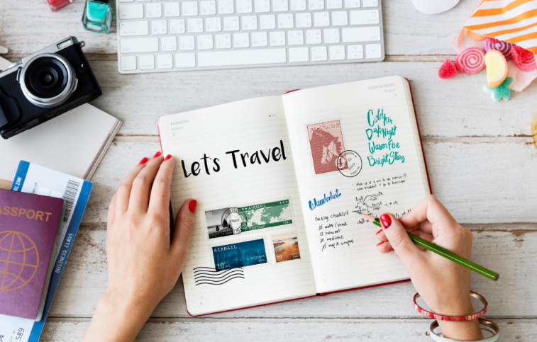 Short holiday travel tips