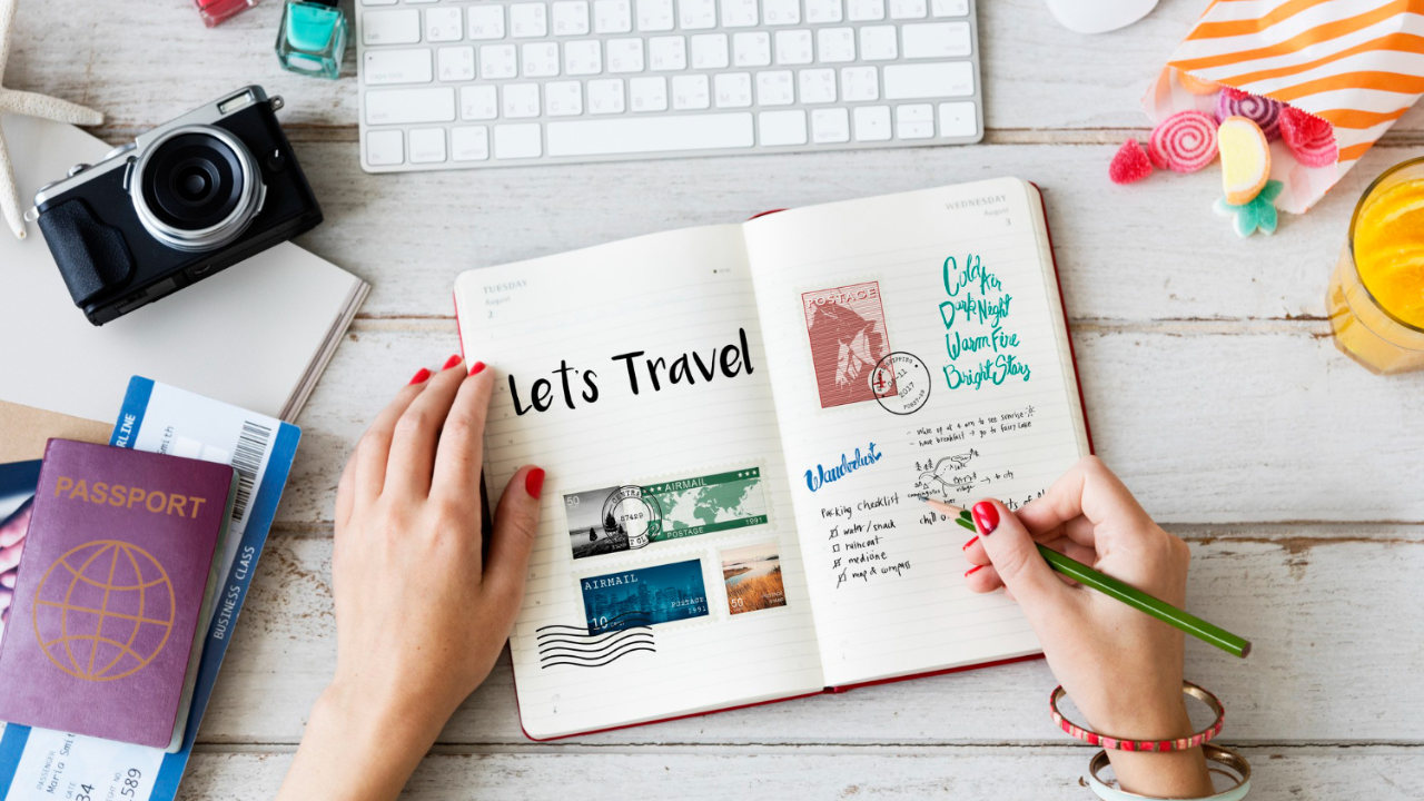 Short holiday travel tips