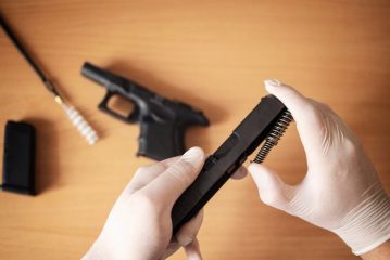 Everyday carry handgun